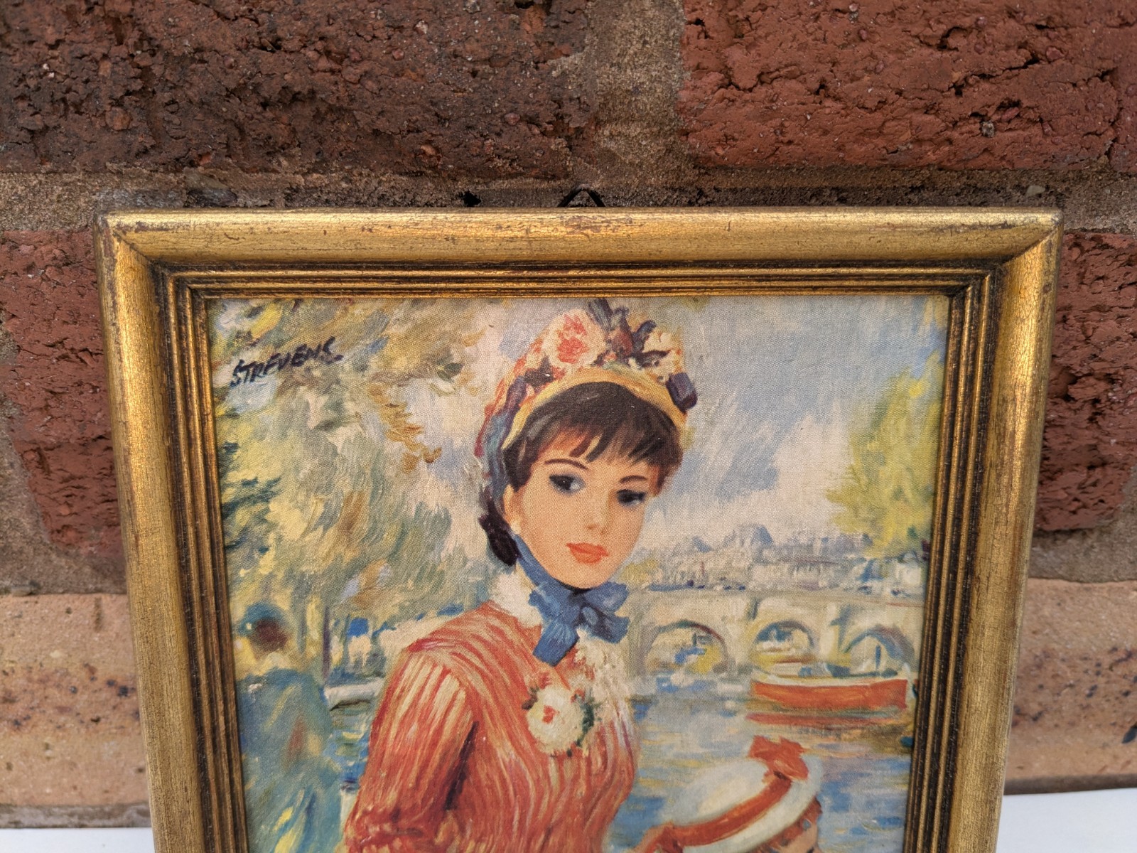 Vintage Art Prints x 2 Portraits Gold Frames Size 16 x 14 cm